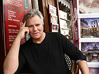 Richard touring Paris